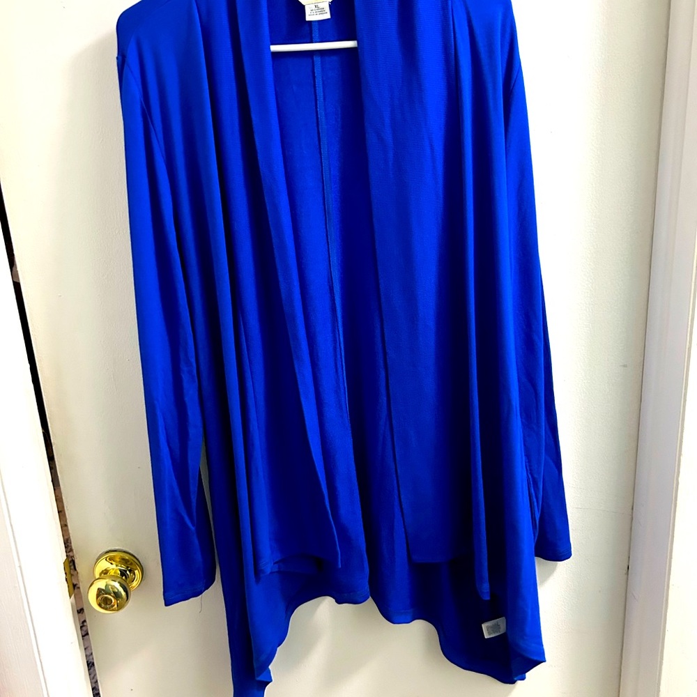 XL Royal Blue long sleeved jacket made of rayon and spandex. Sort and Comfy.